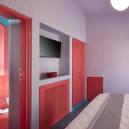 Caldera's Bliss * Fira (Santorini)