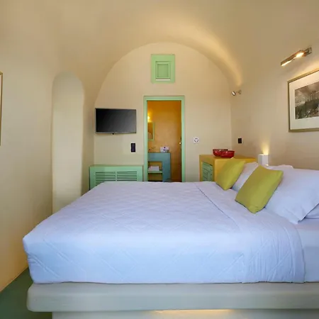 Caldera's Bliss * Fira (Santorini)